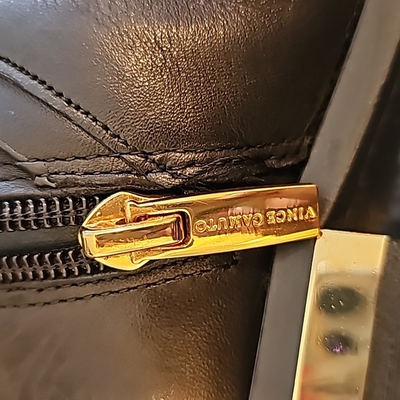 Boots - Picture 3 of 6